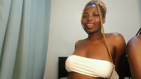 Lola online show from October 23, 2:06 am