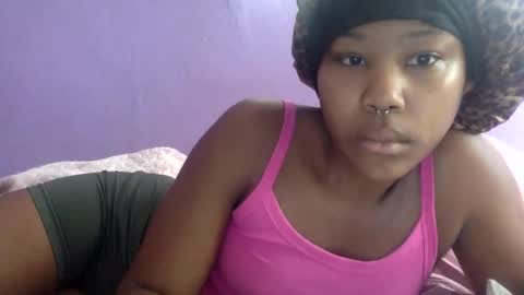 Snapshot of kinkykittee chatting on November 1, 6:34 pm Bunniii online show from November 1, 6:34 pm