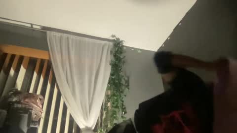 Snapshot of kinkykittee chatting on January 24, 10:32 am Bunniii online show from January 24, 10:32 am