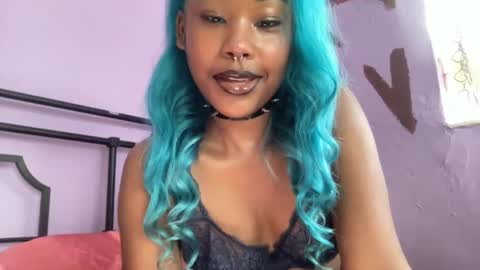 Snapshot of kinkykittee chatting on December 3, 7:11 pm Bunniii online show from December 3, 7:11 pm