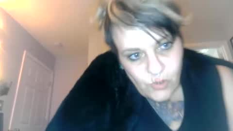 Snapshot of kinkypinkyplay2 chatting on December 4, 10:57 am Kinky Pinky online show from December 4, 10:57 am