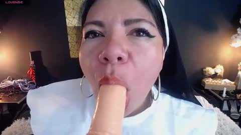 kinkyy_mom online show from December 3, 3:14 pm