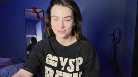 Kira love1 online show from May 12, 6:36 pm