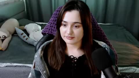 Snapshot of kira_yammy chatting on February 14, 2:54 pm Kira follow me online show from February 14, 2:54 pm