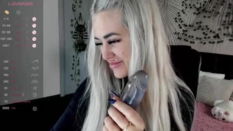 Kira online show from December 14, 1:44 am