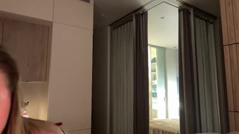 Kira online show from December 21, 4:55 pm