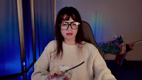 kiravair online show from April 9, 3:39 pm