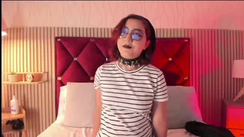 Samantha  Velvet online show from April 13, 8:20 pm