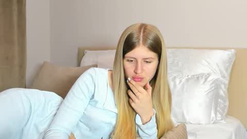 Kira online show from January 15, 7:09 pm