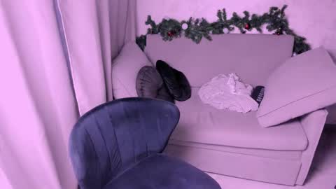 Snapshot of kirraa_ chatting on January 15, 7:23 pm Kira online show from January 15, 7:23 pm