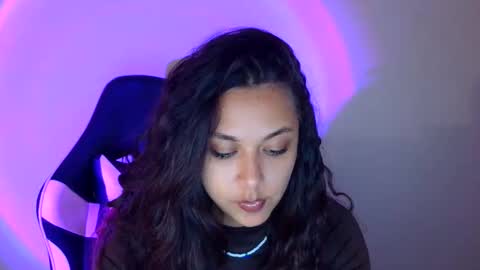 kiss_ameliaa online show from October 2, 9:25 am