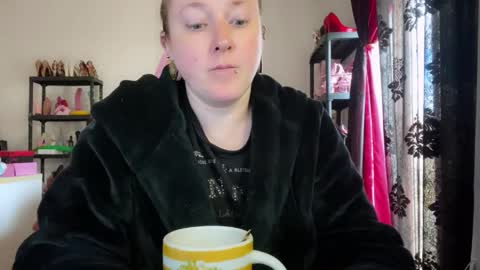 kissica online show from March 31, 2:28 pm