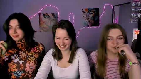 kitniss online show from February 6, 9:18 pm