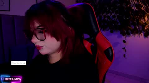 Camila online show from November 19, 2:11 am