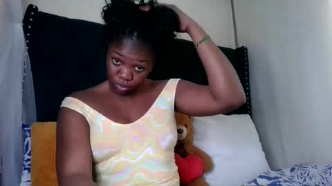 kitty_kerry online show from August 3, 9:15 am