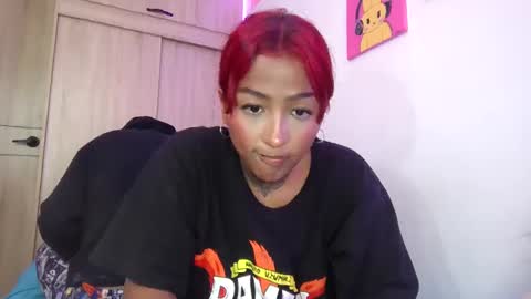 Snapshot of kitty_moon2 chatting on October 6, 10:36 pm Kitty online show from October 6, 10:36 pm