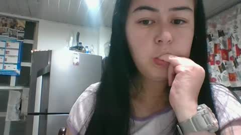 kitty_small69 online show from May 30, 2:31 am