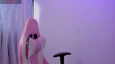 kitty online show from April 19, 8:44 pm