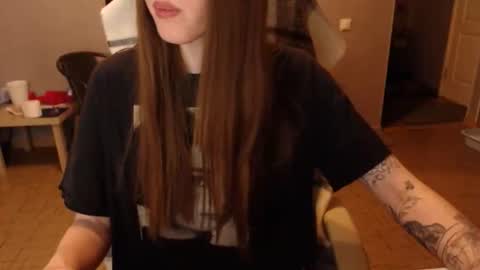 KittyloveMoon online show from April 22, 7:55 pm