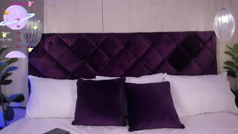 Kitty online show from April 4, 12:15 pm