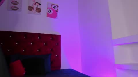 kitty online show from August 3, 5:51 pm