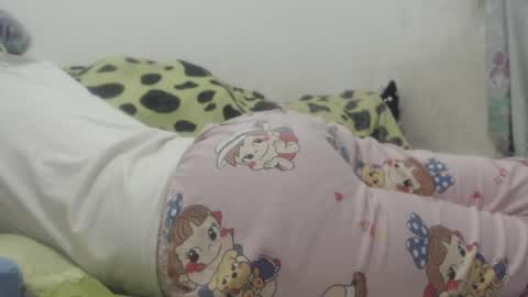 kittywhiteass online show from February 18, 8:38 am