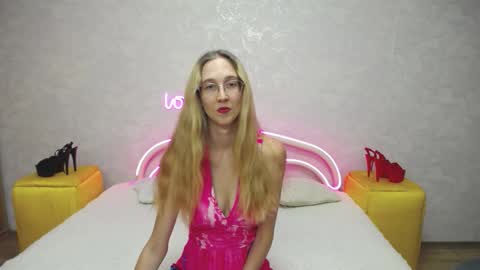 Klary online show from September 12, 2:35 pm