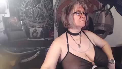 Michelle online show from February 21, 9:32 am