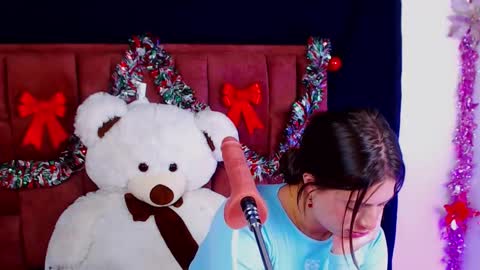 Kloe online show from December 21, 12:15 am