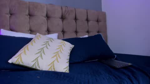 kloe_smit_ online show from October 10, 9:52 pm