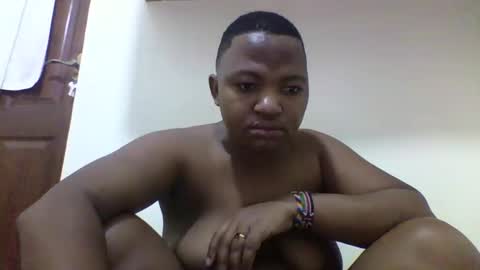 Snapshot of koffi639202 chatting on December 9, 1:29 am koffi639202 online show from December 9, 1:29 am