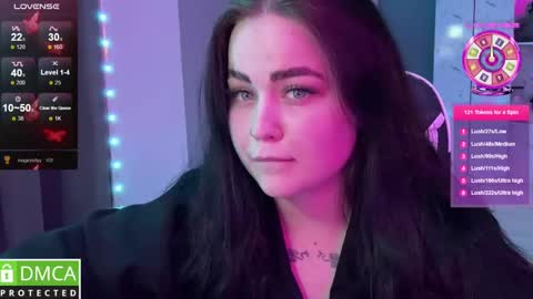 Mia online show from February 5, 5:43 pm