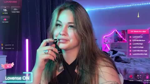 Mia online show from September 27, 10:28 pm