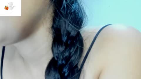 Snapshot of konie_hot chatting on October 28, 1:44 am konie Diaz online show from October 28, 1:44 am