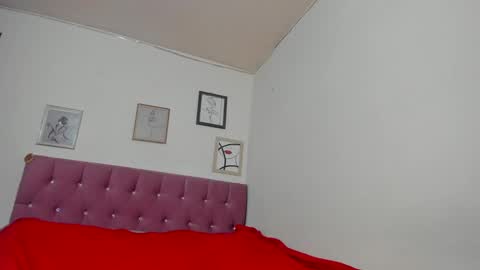 Snapshot of konie_hot chatting on February 3, 6:28 pm konie Diaz online show from February 3, 6:28 pm