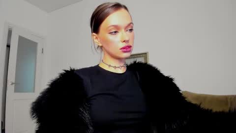 Snapshot of kossie_ chatting on October 23, 6:36 pm kossie_ online show from October 23, 6:36 pm