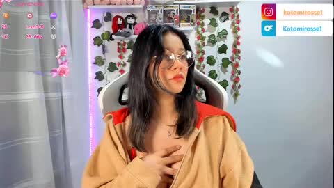 Snapshot of kotomi_rosse chatting on January 29, 12:22 am Kotomi online show from January 29, 12:22 am