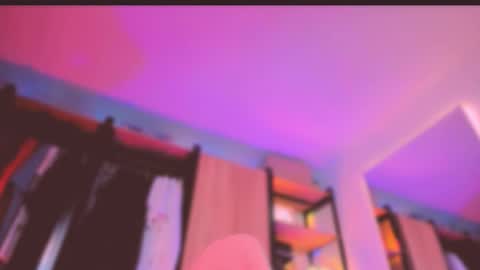 Khloe online show from March 3, 7:25 am