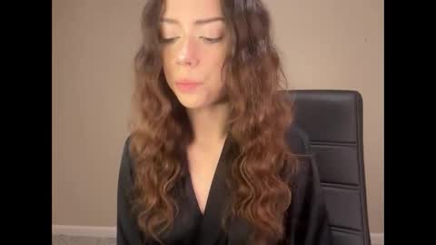 kr3amykay online show from March 28, 3:50 am