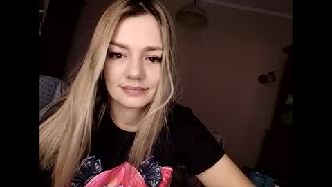 Snapshot of krisssexi chatting on February 20, 4:50 am KrissSexi online show from February 20, 4:50 am