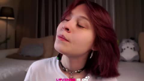 Sarah online show from May 27, 1:57 am