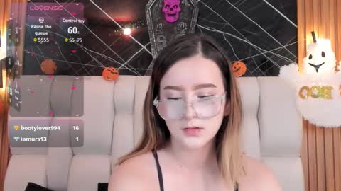 Snapshot of kristal_joi_dl chatting on October 21, 1:59 pm kristal online show from October 21, 1:59 pm