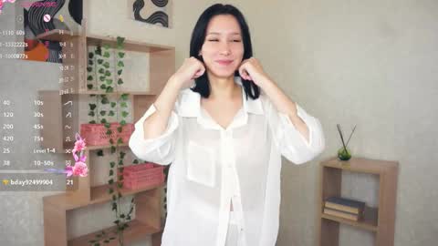 Emma online show from December 3, 9:50 pm