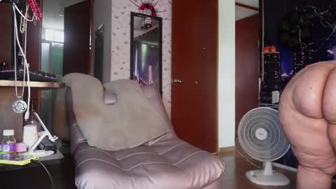 Kristen online show from November 20, 8:21 pm