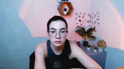 Kristen online show from September 19, 11:42 am