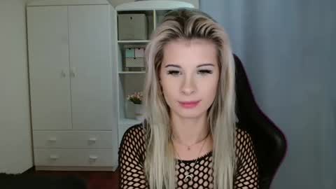 KristineAmore online show from October 31, 6:34 pm