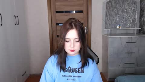 Kristy online show from November 16, 10:54 pm