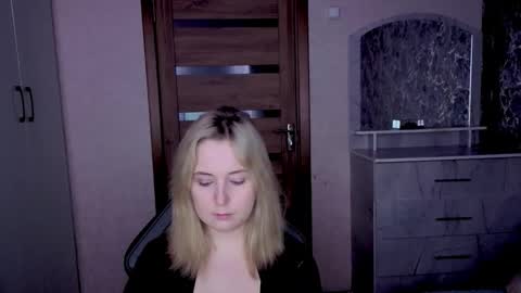 Kristy online show from February 23, 11:48 pm