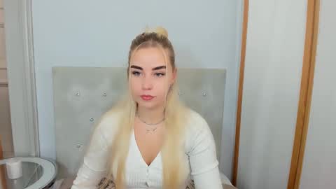 KristyFlowers online show from March 8, 6:09 am