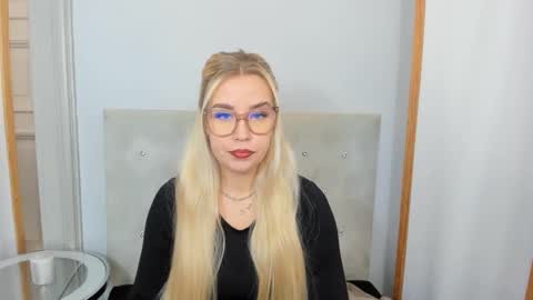 KristyFlowers online show from March 7, 6:24 am